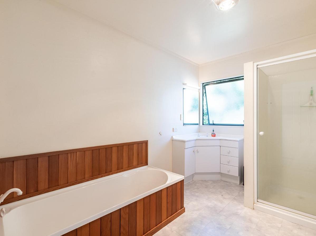 Kawau Vista - Snells Beach Holiday Home Bagian luar foto